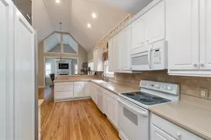 1910 Woodberry Run Dr, Snellville, GA 30078 - Photo 10