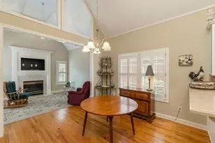 1910 Woodberry Run Dr, Snellville, GA 30078 - Photo 12