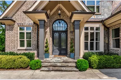 4621 Quail Court, Flowery Branch, GA 30542 - Photo 2