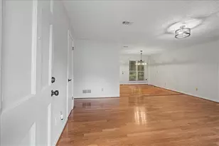 3095 Woodland Dr NW, Kennesaw, GA 30152 - Photo 4
