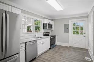 2498 White Oak Dr, Decatur, GA 30032 - Photo 18