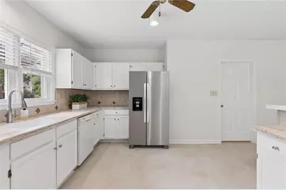 1109 Wynford Commons Commons SW, Marietta, GA 30064 - Photo 22