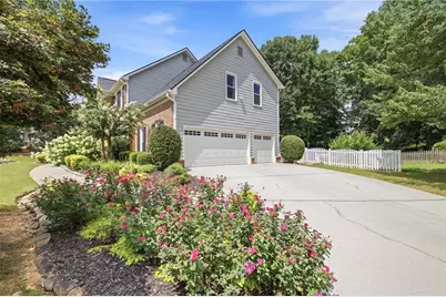 1727 Green Farm Court, Dacula, GA 30019 - Photo 4