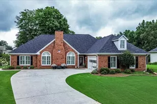 2012 Wynciliff Ct, Buford, GA 30519 - Photo 2