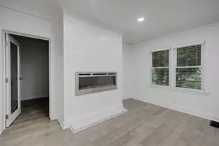 593 Lynnhaven Dr SW, Atlanta, GA 30310 - Photo 8