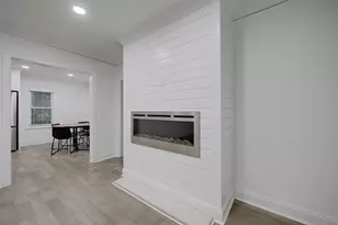 593 Lynnhaven Dr SW, Atlanta, GA 30310 - Photo 6