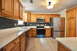 544 Academy Woods Dr, Jefferson, GA 30549 - Photo 12