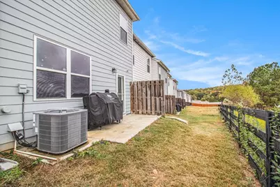 5642 Union Pointe Drive, Union City, GA 30291 - Photo 6