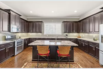 917 Dumaine Trace, Atlanta, GA 30328 - Photo 2