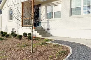 1927 S Gordon St SW, Atlanta, GA 30310 - Photo 2