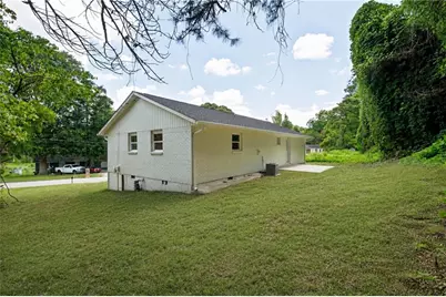353 Roxbury Drive, Riverdale, GA 30274 - Photo 16