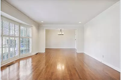 2509 Sharondale Drive NE, Atlanta, GA 30305 - Photo 4