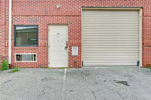 135 Mansell Pl, Roswell, GA 30076 - Photo 1