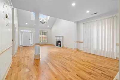 2050 Wildcat Cliffs Way, Lawrenceville, GA 30043 - Photo 10