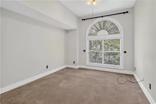 4252 River Green Dr NW, Atlanta, GA 30327 - Photo 10