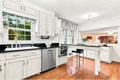 11555 Northgate Way, Roswell, GA 30075 - Photo 12