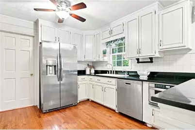 11555 Northgate Way, Roswell, GA 30075 - Photo 14