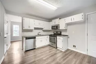 6253 Valdez Dr, Rex, GA 30273 - Photo 10