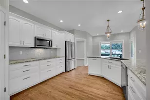 5988 Shadburn Ferry Rd, Buford, GA 30519 - Photo 38
