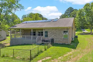5988 Shadburn Ferry Rd, Buford, GA 30519 - Photo 12