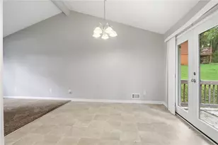 5516 Liberty Rd, Union City, GA 30291 - Photo 14