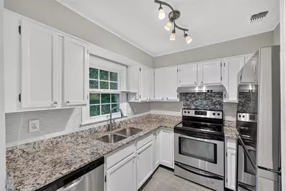 226 High Creek Drive, Roswell, GA 30076 - Photo 10