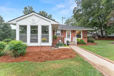 5907 Main Street, Lula, GA 30554 - Photo 1