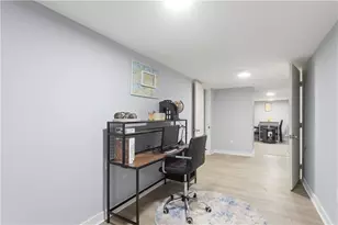 537 W Lake Ave NW, Atlanta, GA 30318 - Photo 20