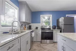537 W Lake Ave NW, Atlanta, GA 30318 - Photo 6