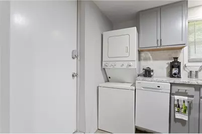 537 W Lake Avenue NW, Atlanta, GA 30318 - Photo 36