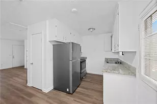 1012 Davis St, Monroe, GA 30655 - Photo 8