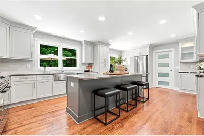 265 Carriage Station Circle, Roswell, GA 30075 - Photo 2