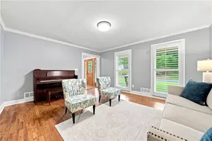 265 Carriage Station Cir, Roswell, GA 30075 - Photo 10