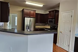 647 Maple Grove Way, Marietta, GA 30066 - Photo 10