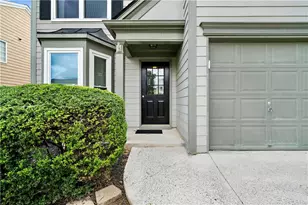 320 Treyford Ct, Johns Creek, GA 30005 - Photo 4