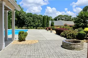628 Wellington Dr, Winder, GA 30680 - Photo 16