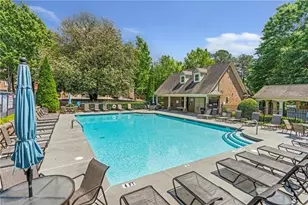 2690 Derby Walk NE, Atlanta, GA 30319 - Photo 32