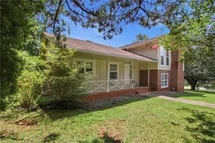 1614 Devon Ct, Stone Mountain, GA 30088 - Photo 2
