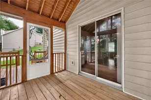1685 Grist Mill Dr, Marietta, GA 30062 - Photo 18