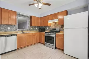 5582 Stonington Trace Pkwy, Stone Mountain, GA 30087 - Photo 6
