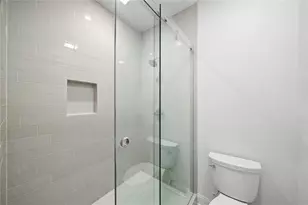 383 Peachtree Ave NE, Atlanta, GA 30305 - Photo 46