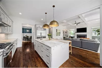 383 Peachtree Avenue NE, Atlanta, GA 30305 - Photo 26