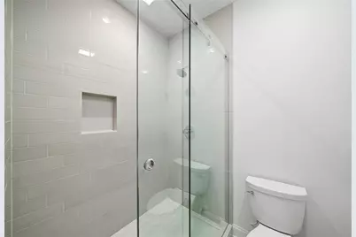 383 Peachtree Avenue NE, Atlanta, GA 30305 - Photo 46