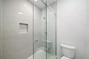 383 Peachtree Ave NE, Atlanta, GA 30305 - Photo 46