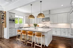 383 Peachtree Ave NE, Atlanta, GA 30305 - Photo 22