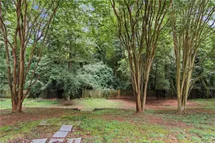 1760 Danrich Dr, Decatur, GA 30032 - Photo 32