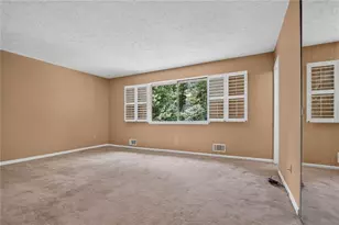 9640 Pine Thicket Way, Roswell, GA 30075 - Photo 14