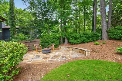9640 Pine Thicket Way, Roswell, GA 30075 - Photo 2