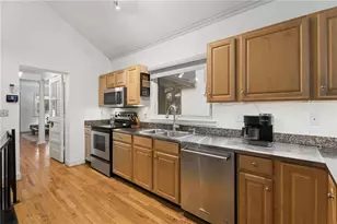 2302 Briarwood Hills Dr NE, Atlanta, GA 30319 - Photo 12