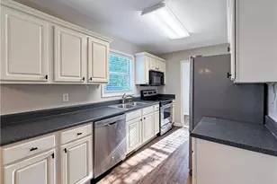 5885 Sarah Orr Ln, Cumming, GA 30040 - Photo 10